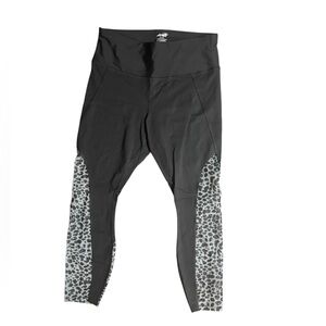 Avia Black and Gray Performance Leggings with Speckled Design